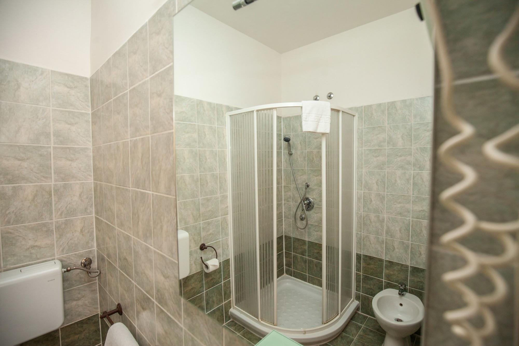 Hotel Giulietta E Romeo กาซาล ปาล็อกโก ภายนอก รูปภาพ