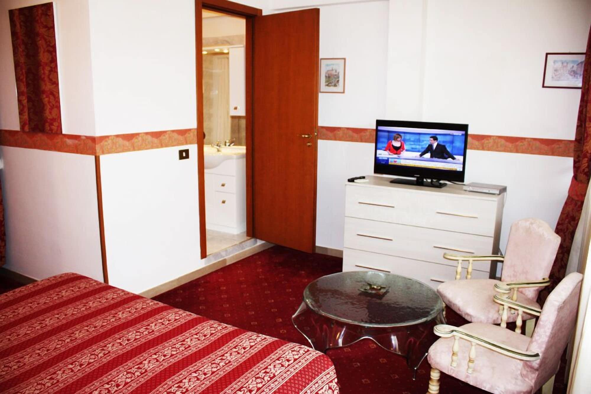 Hotel Giulietta E Romeo กาซาล ปาล็อกโก ภายนอก รูปภาพ