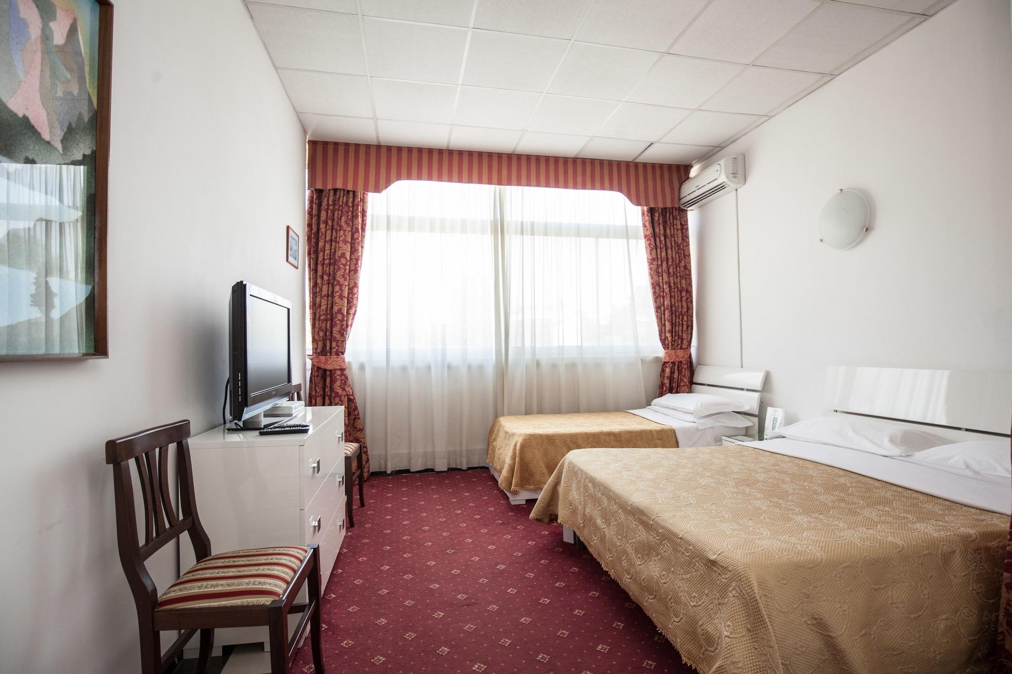 Hotel Giulietta E Romeo กาซาล ปาล็อกโก ภายนอก รูปภาพ