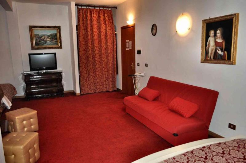 Hotel Giulietta E Romeo กาซาล ปาล็อกโก ภายนอก รูปภาพ