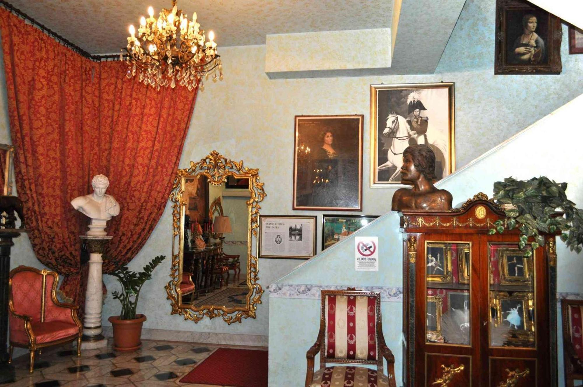 Hotel Giulietta E Romeo กาซาล ปาล็อกโก ภายนอก รูปภาพ