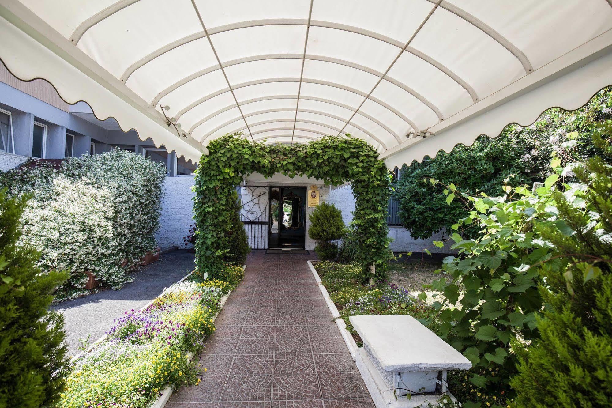 Hotel Giulietta E Romeo กาซาล ปาล็อกโก ภายนอก รูปภาพ